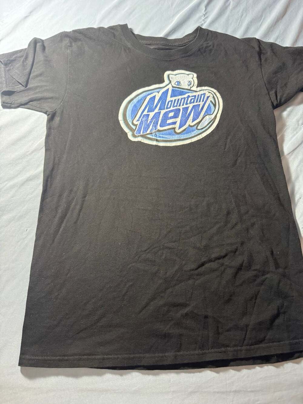 Athletic Works Mountain Mew Mew Graphic Black T-Shirt